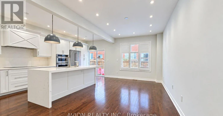 23 Clarinet Lane, Whitchurch-Stouffville, ON, L4A 4N1 - 4