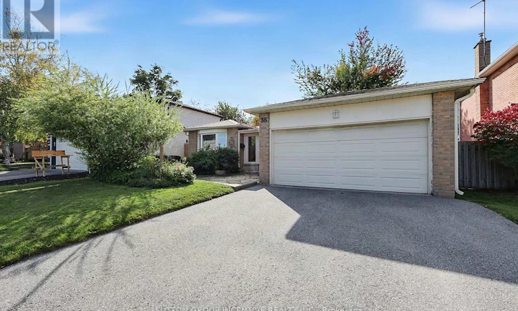 38 Trillium Crescent
