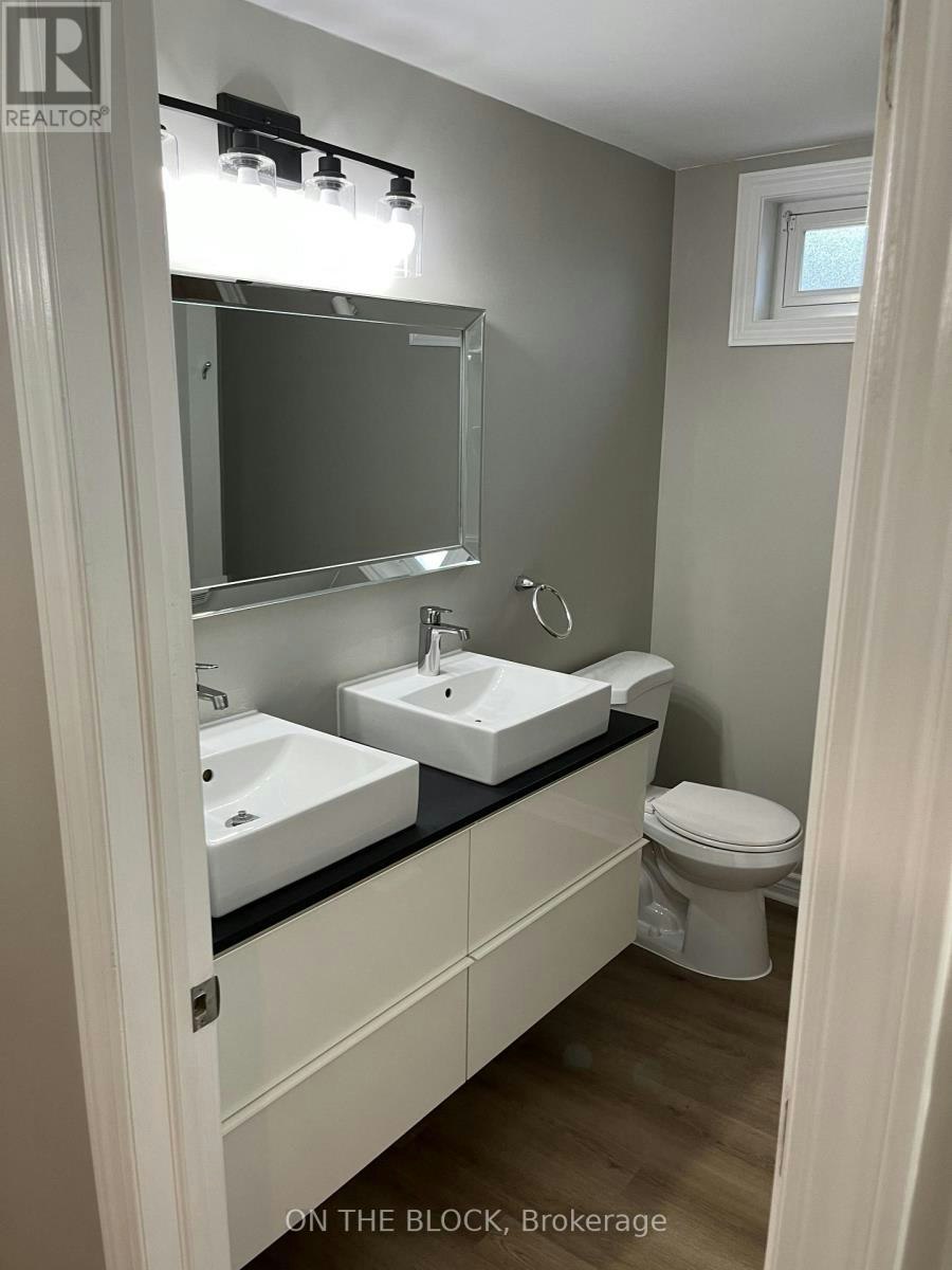 155 Ruskview Road, Kitchener, ON, N2M 4S1 - 4