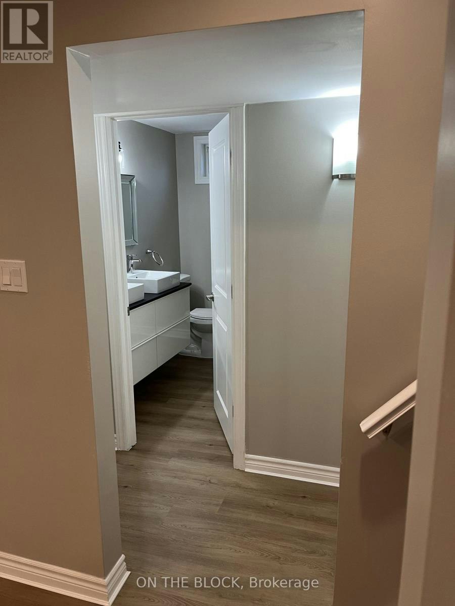 155 Ruskview Road, Kitchener, ON, N2M 4S1 - 5