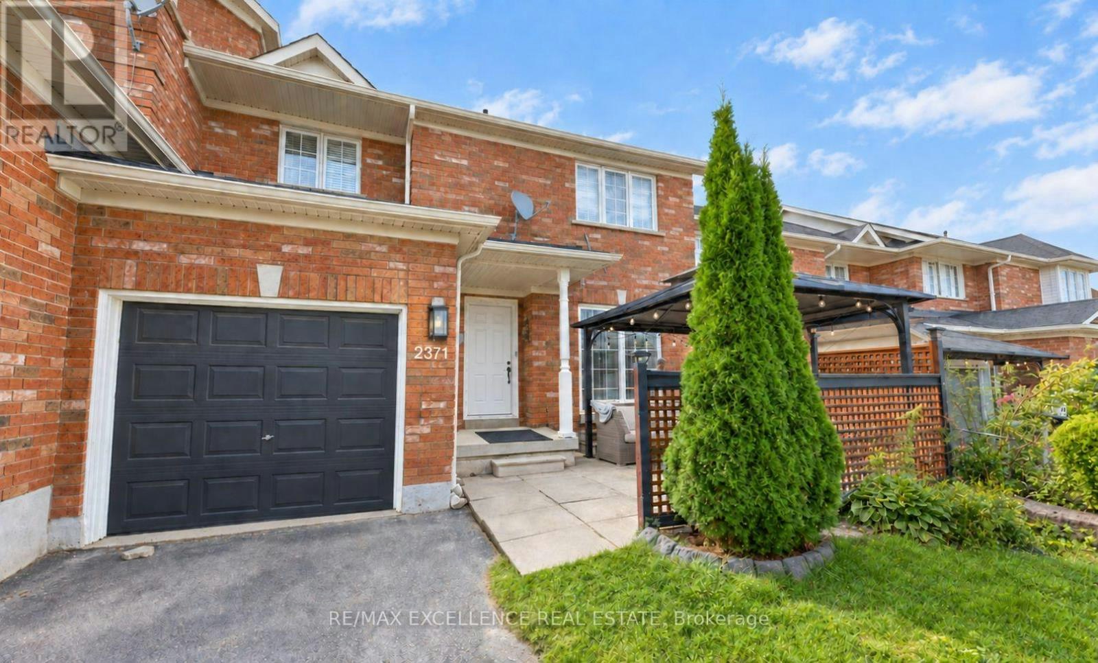 2371 Clearside Court, Pickering, ON, L1X 2T9 - 2