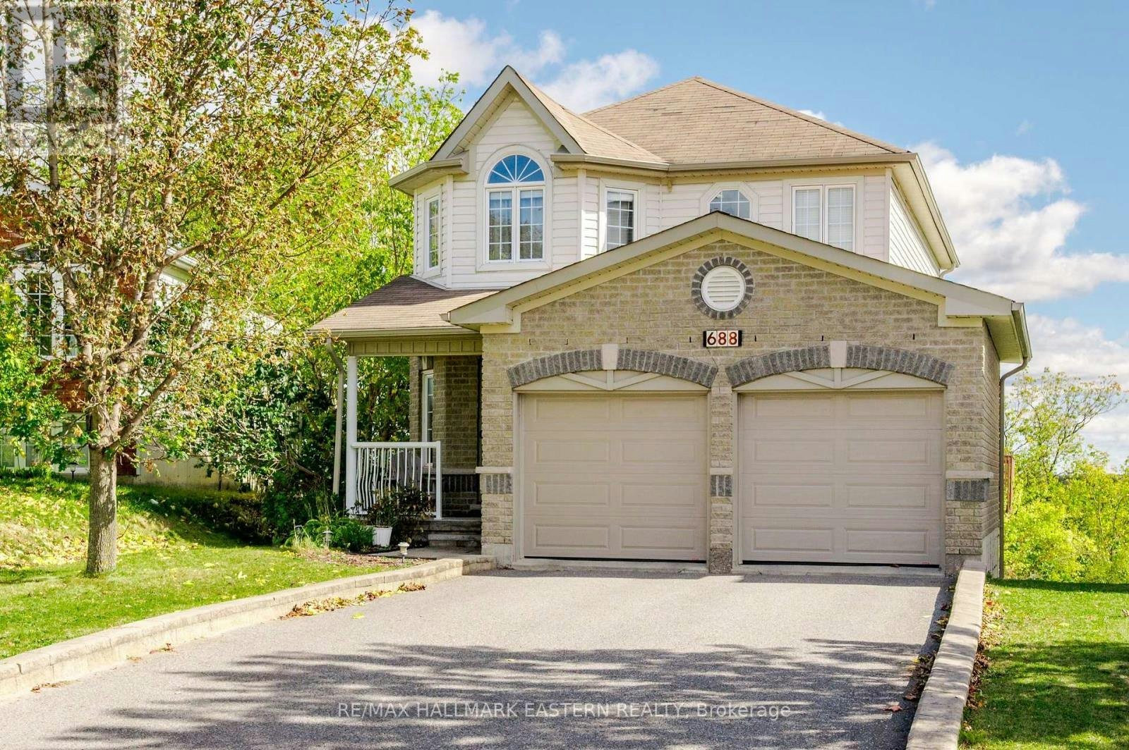688 Trailview Drive, Peterborough, ON, K9J 8P1