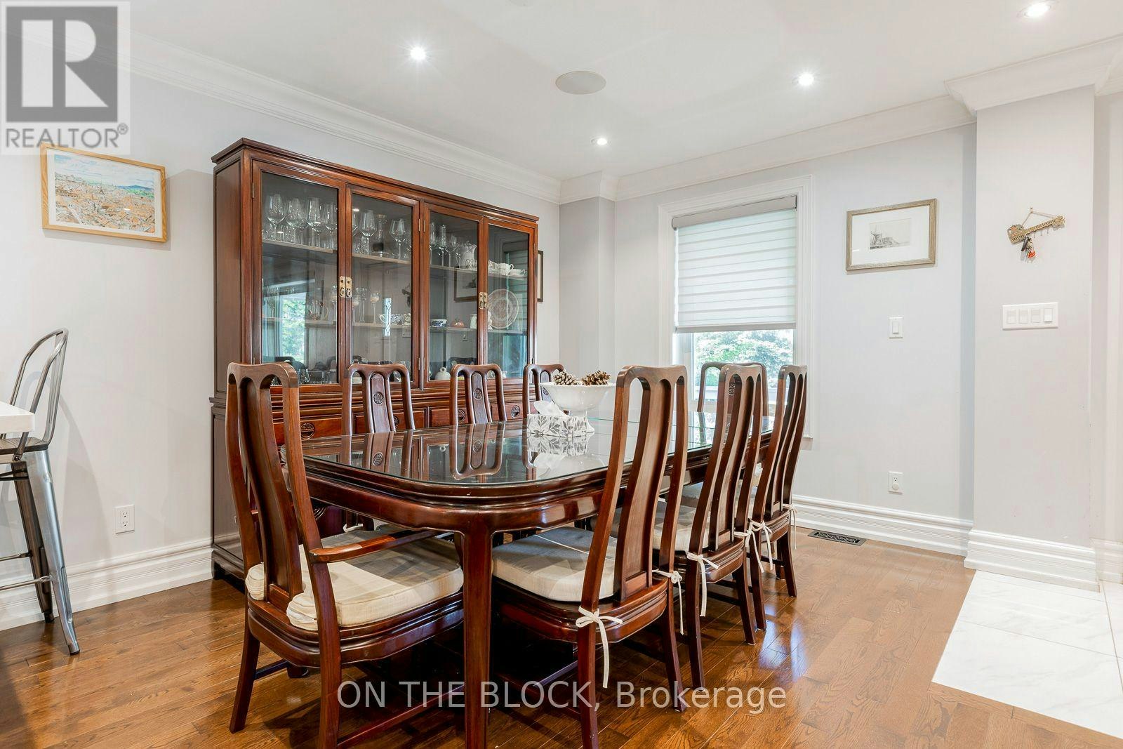 21 Craigmore Crescent, Toronto, ON, M2N 2Y2 - 7