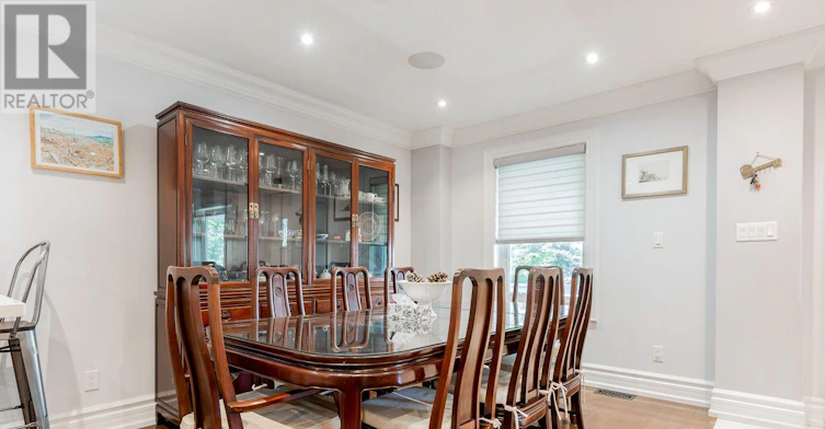 21 Craigmore Crescent, Toronto, ON, M2N 2Y2 - 7