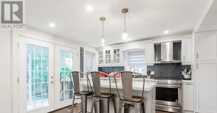 21 Craigmore Crescent, Toronto, ON, M2N 2Y2 - 11