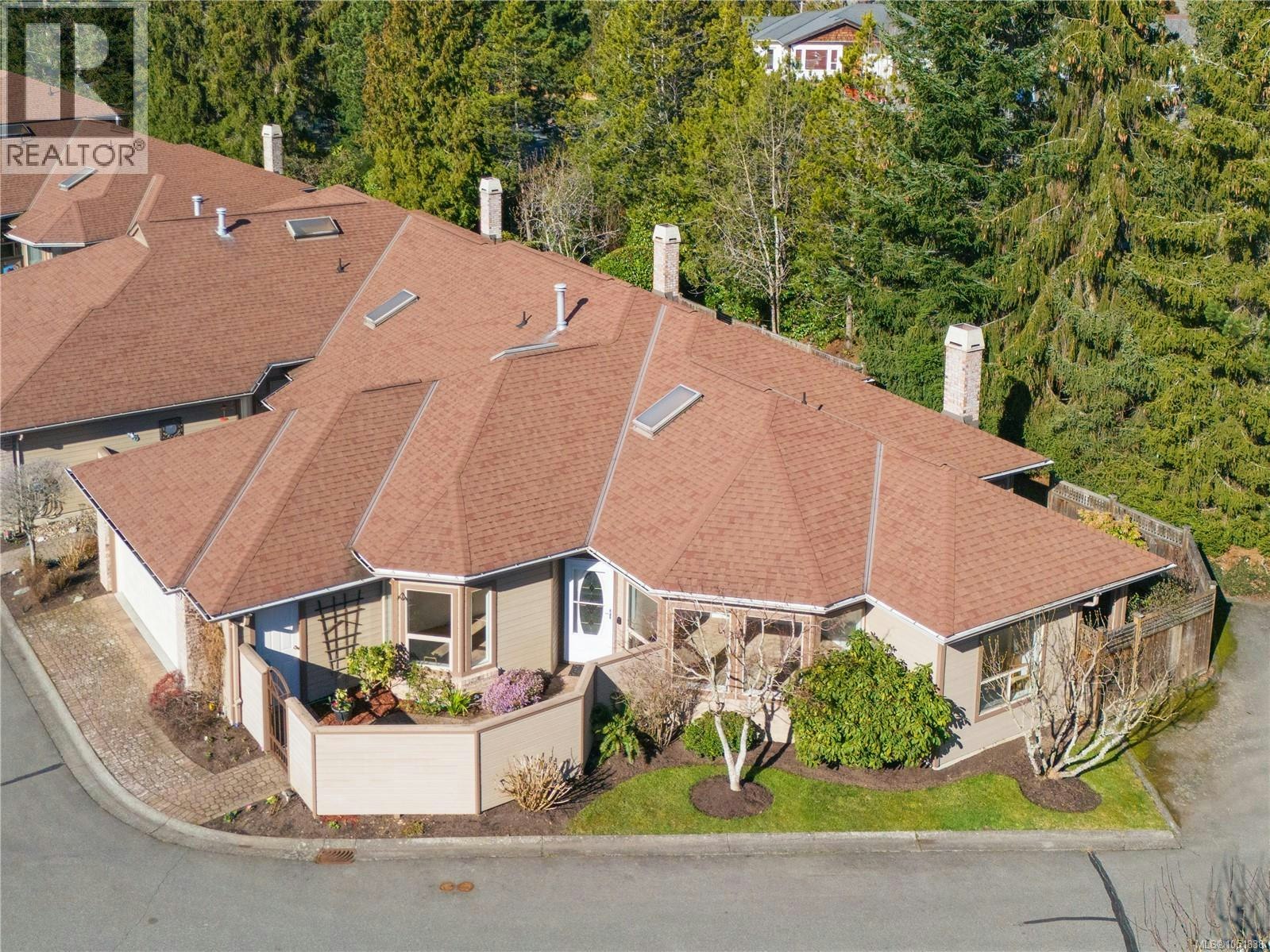 601-4515 Pipeline Road, Saanich, BC, V8Z 5M3