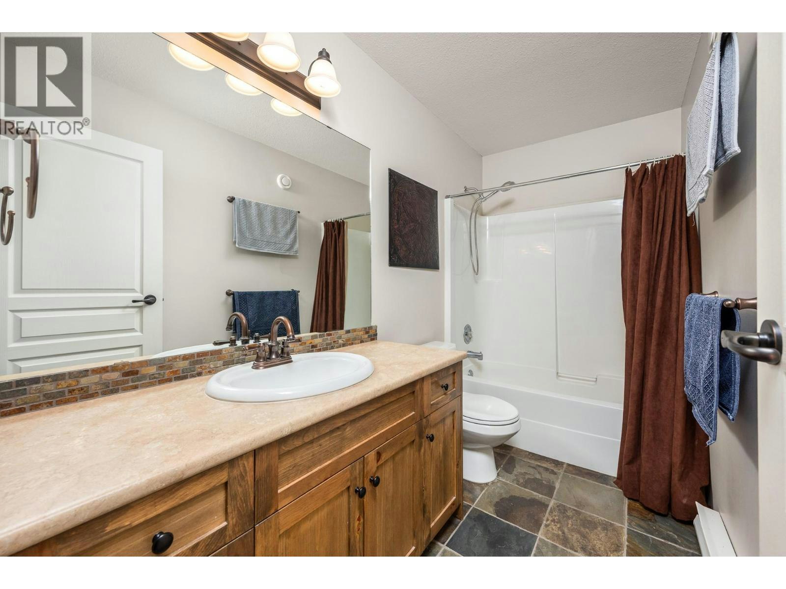 720 Monashee Court, Armstrong, BC, V1B 0S5 - 31