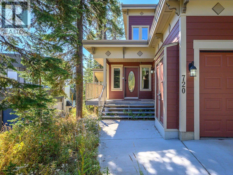 720 Monashee Court, Armstrong, BC, V1B 0S5 - 3
