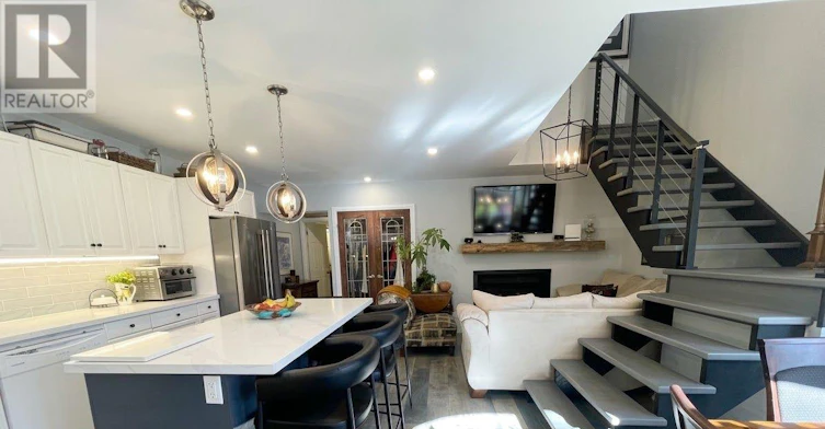 37 62nd Street N, Wasaga Beach, ON, L9Z 1V5 - 3