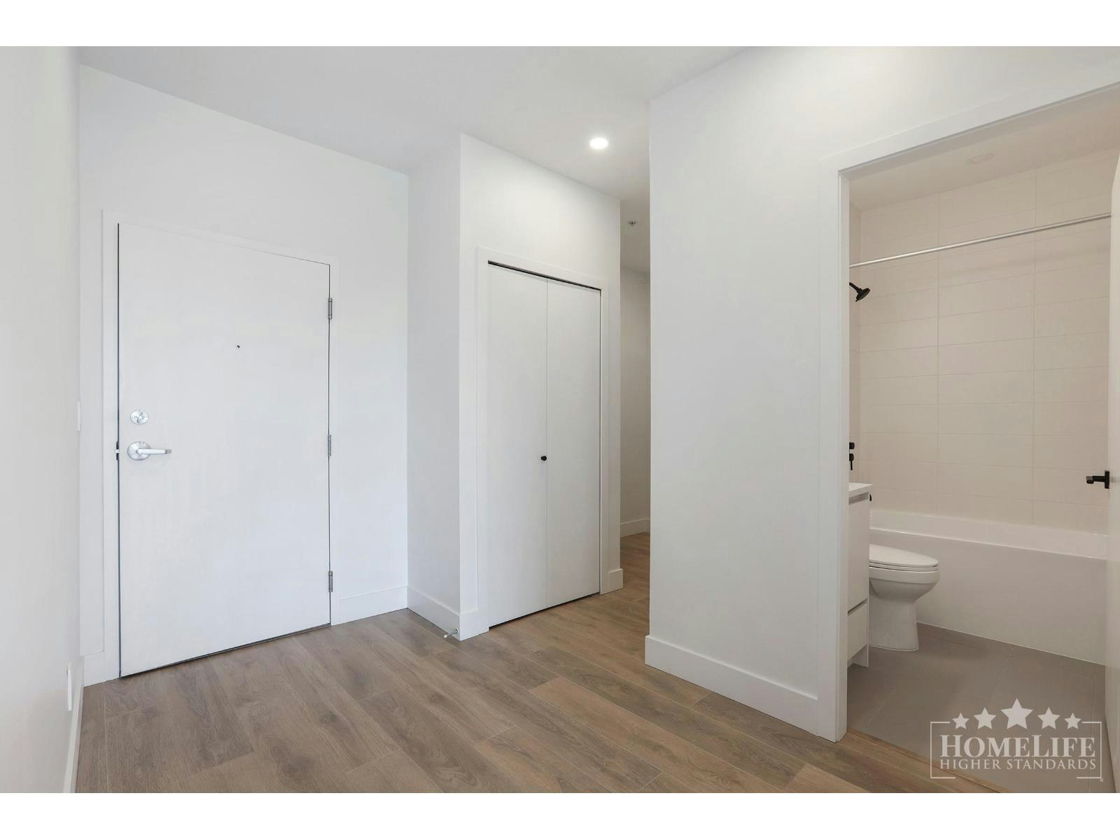 403-8496 120 Street, Surrey, BC, V3W 3N5 - 5