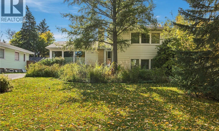 2727 Assiniboine Avenue