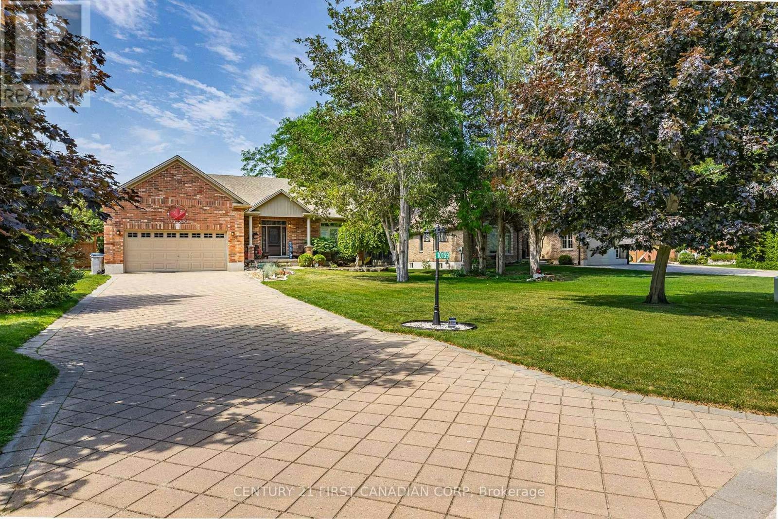 10159 Meadowlily Crescent, Lambton Shores, ON, N0M 1T0