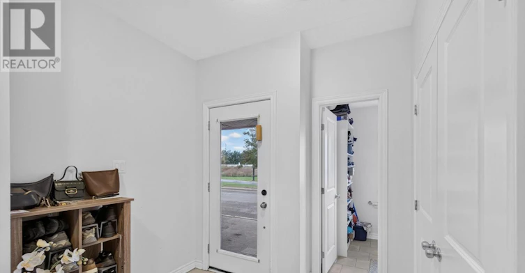 105 Chaperal Private, Ottawa, ON, K4A 0Y2 - 4