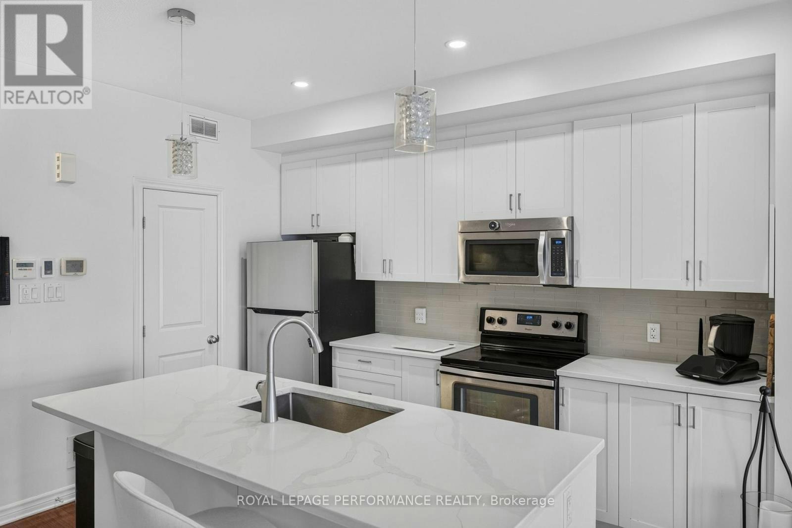 105 Chaperal Private, Ottawa, ON, K4A 0Y2 - 11