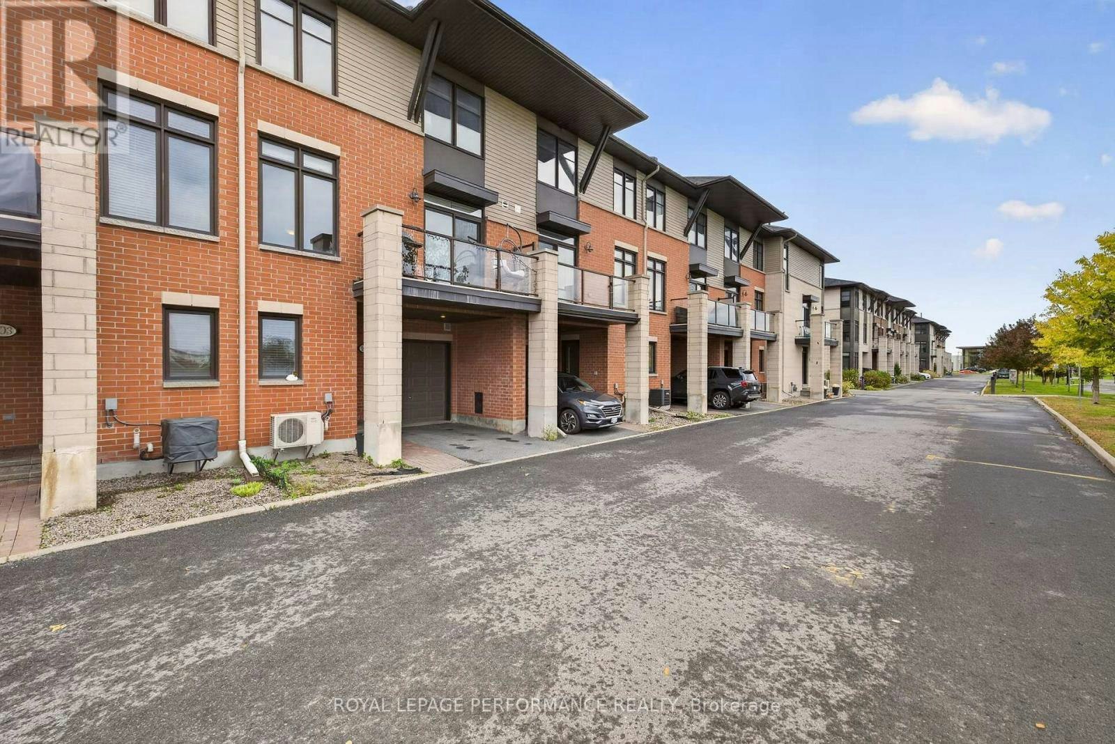 105 Chaperal Private, Ottawa, ON, K4A 0Y2 - 2