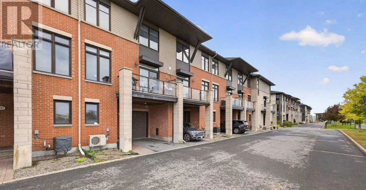 105 Chaperal Private, Ottawa, ON, K4A 0Y2 - 2
