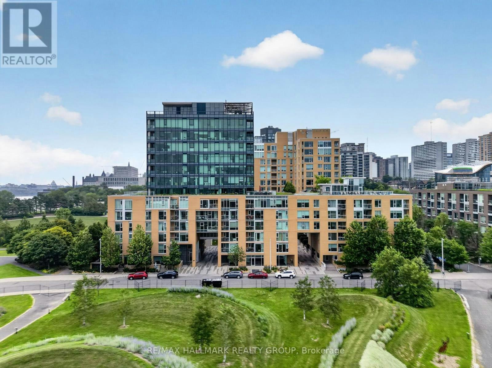 405-250 Lett Street, Ottawa, ON, K1R 0A8