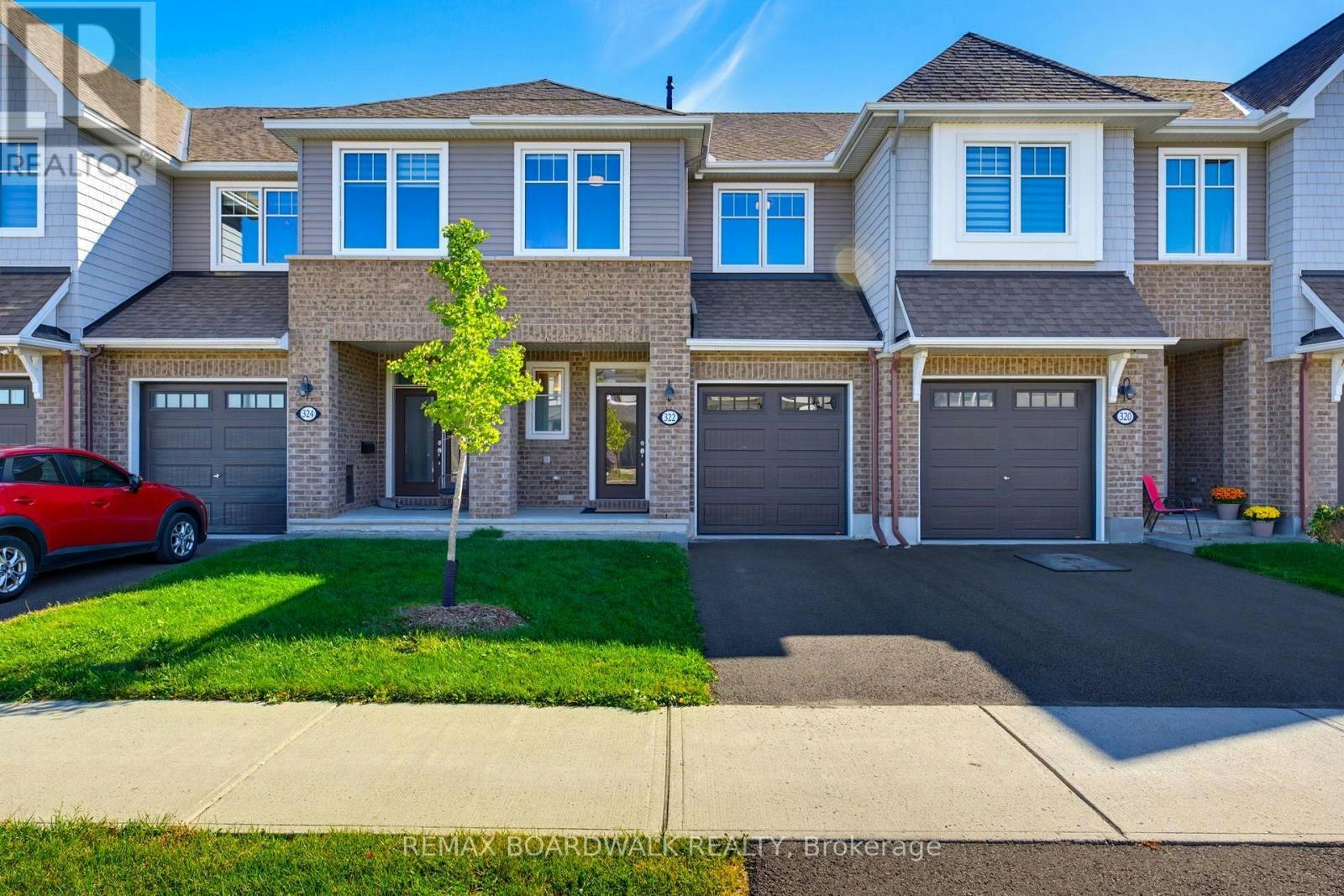 322 Cosanti Drive, Ottawa, ON, K2S 2W6