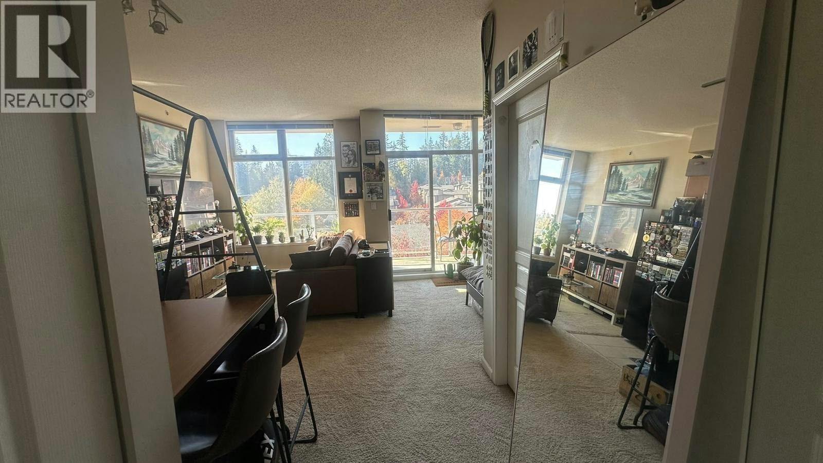 602-9298 University Crescent, Burnaby, BC, V5A 4X8 2