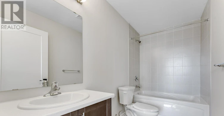 302-397 Codds Road, Ottawa, ON, K1K 5C7 - 18