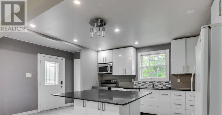 MAIN-63 Renny Crescent, London, ON, N6E 2C4 - 9