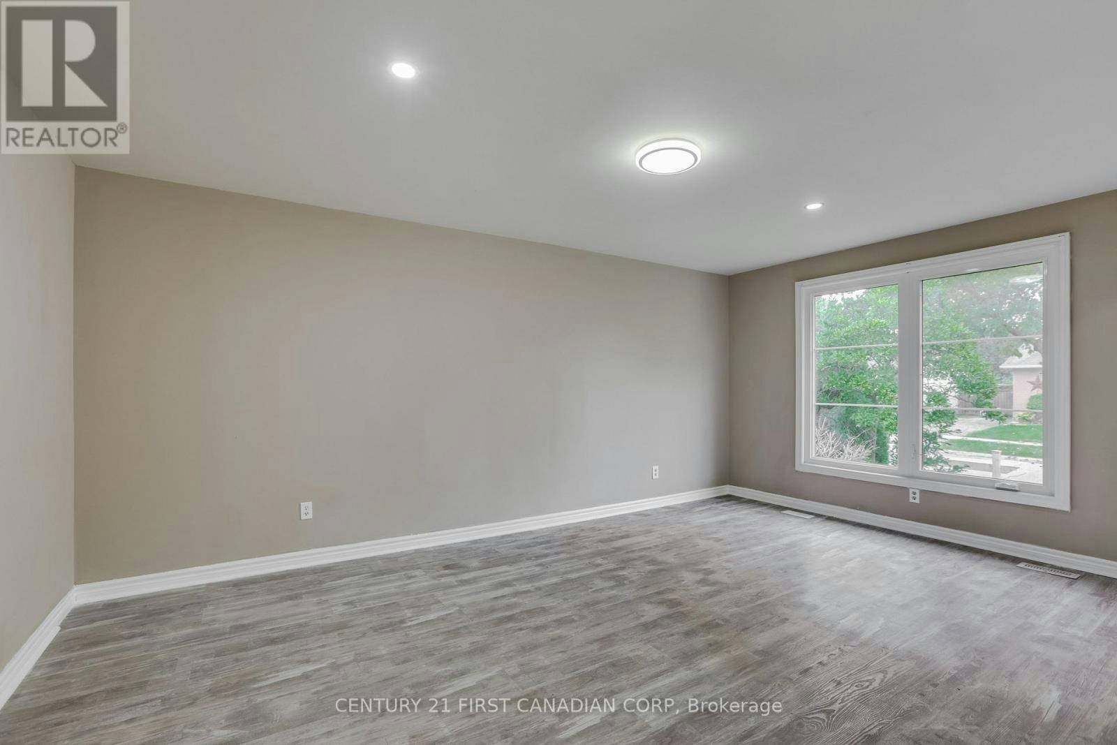 MAIN-63 Renny Crescent, London, ON, N6E 2C4 - 8