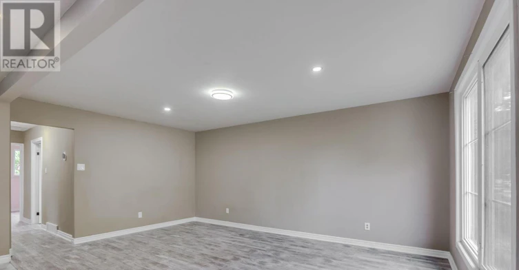 MAIN-63 Renny Crescent, London, ON, N6E 2C4 - 6