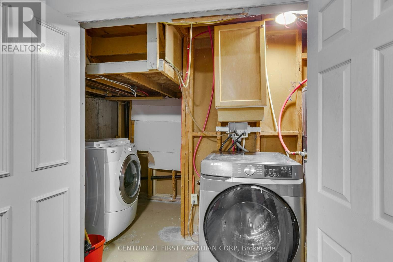 MAIN-63 Renny Crescent, London, ON, N6E 2C4 - 18