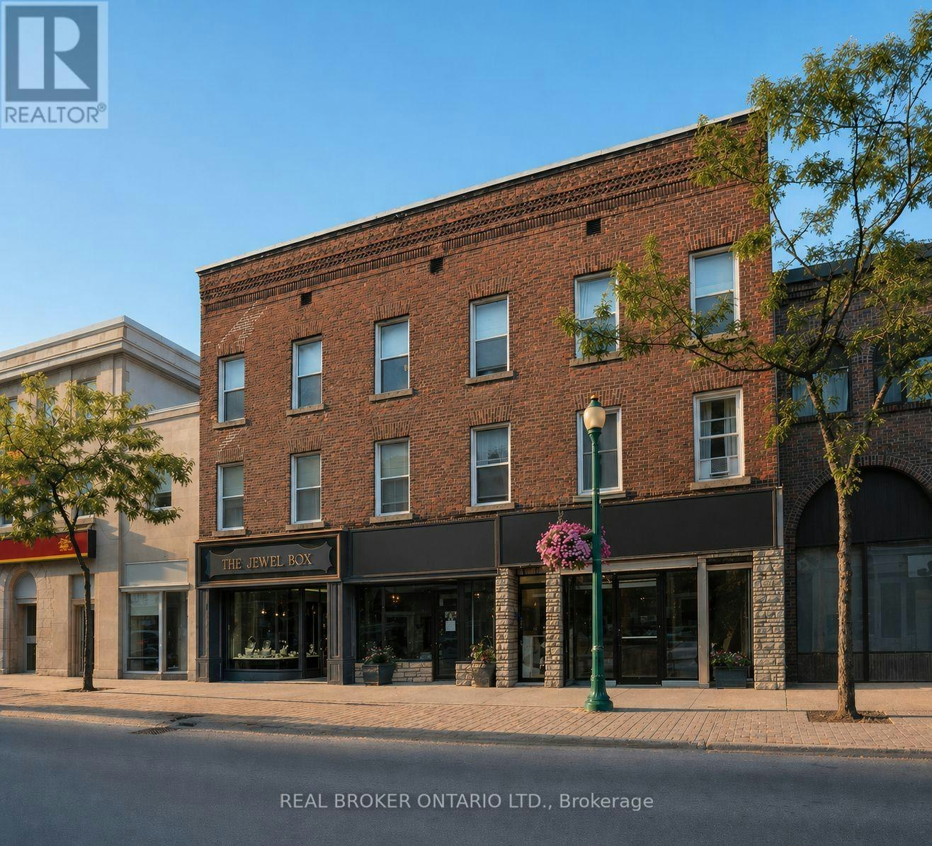94 King Street W, Brockville, ON, K6V 3P9