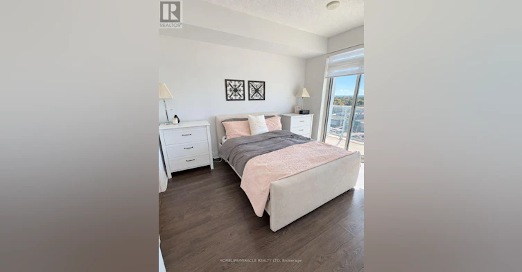 911-65 Speers Road, Oakville, ON, L6K 0J1 - 14