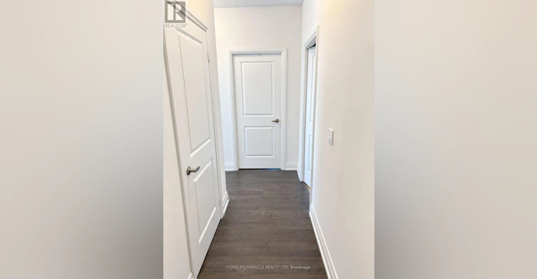 911-65 Speers Road, Oakville, ON, L6K 0J1 - 6