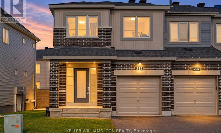 235 Bandelier Way