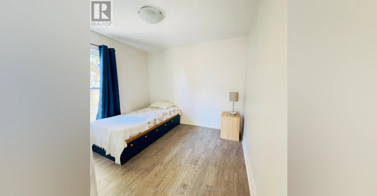 4825 Crysler Avenue, Niagara Falls, ON, L2E 3W3 - 10