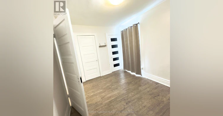 4825 Crysler Avenue, Niagara Falls, ON, L2E 3W3 - 11