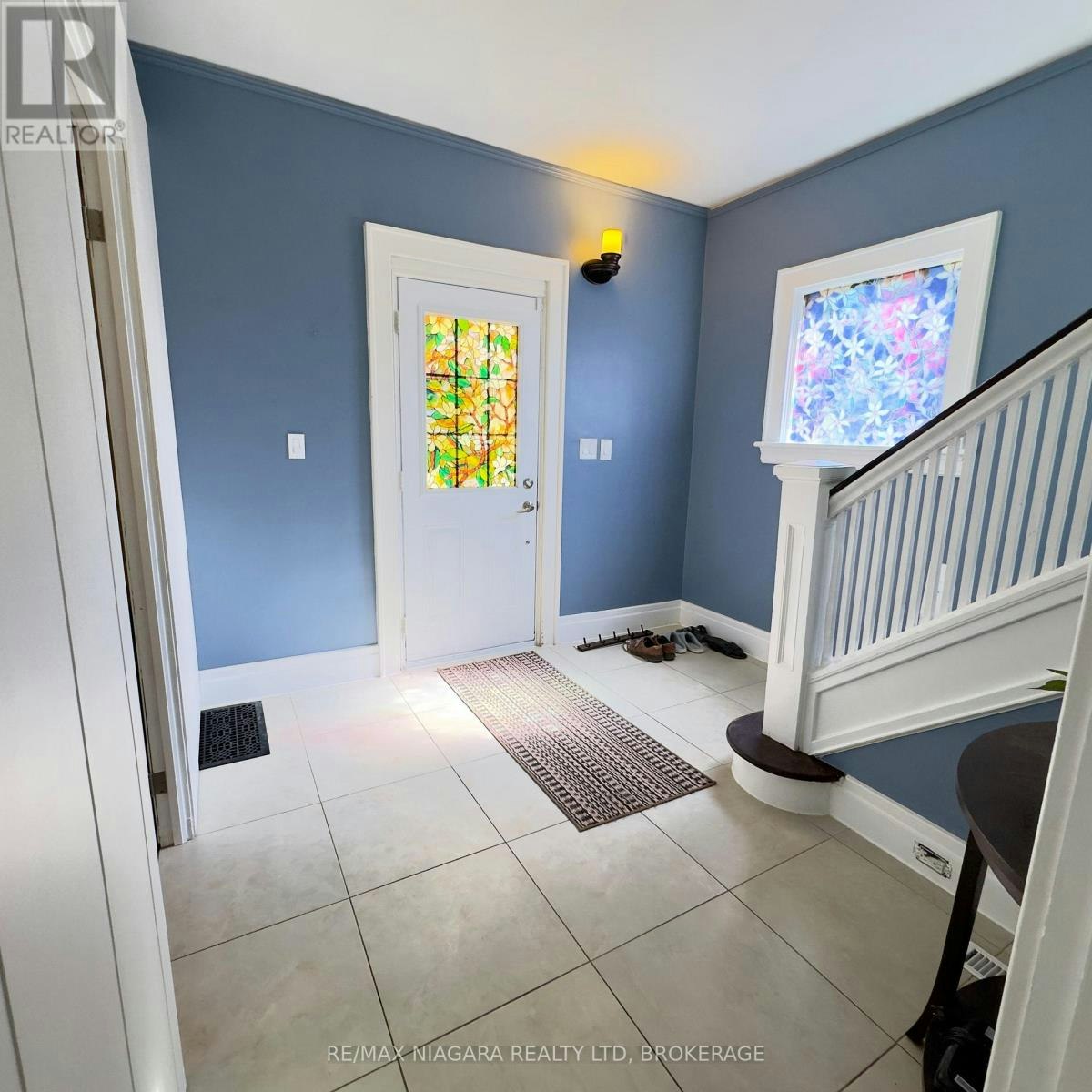 4825 Crysler Avenue, Niagara Falls, ON, L2E 3W3 - 4