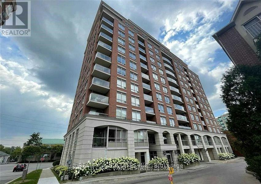 1106-2 Clairtrell Road, Toronto, ON, M2N 7H5