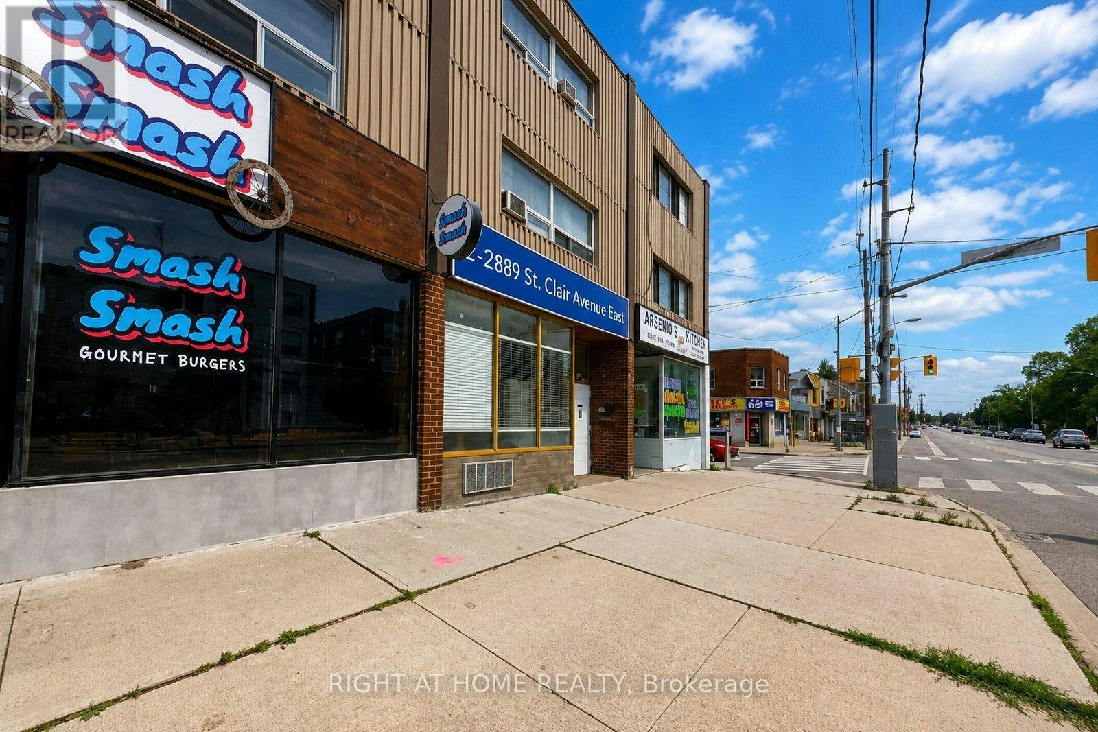 C-2889 St Clair Avenue E, Toronto, ON, M4B 1N5