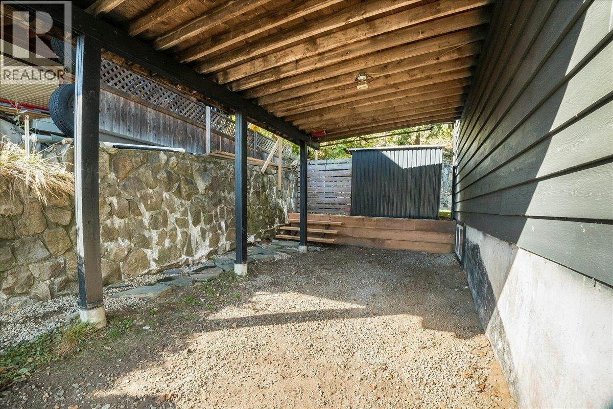 1765 Ridgewood Road, Nelson, BC, V1L 6J9 - 10
