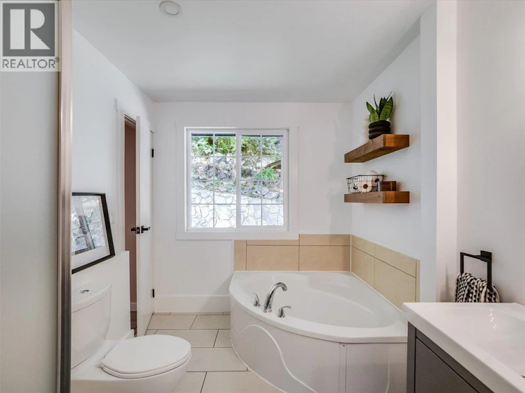 1765 Ridgewood Road, Nelson, BC, V1L 6J9 - 42