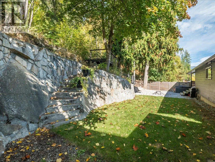 1765 Ridgewood Road, Nelson, BC, V1L 6J9 - 11