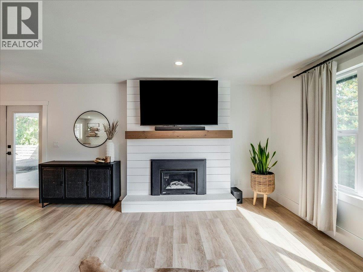 1765 Ridgewood Road, Nelson, BC, V1L 6J9 - 32