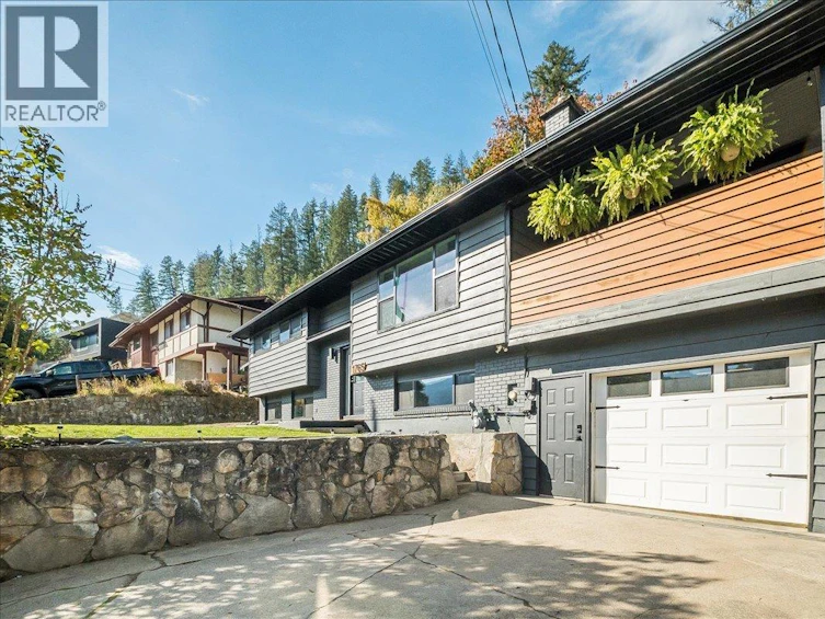 1765 Ridgewood Road, Nelson, BC, V1L 6J9 - 8