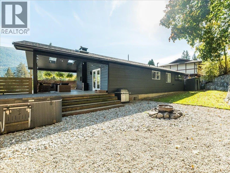 1765 Ridgewood Road, Nelson, BC, V1L 6J9 - 14