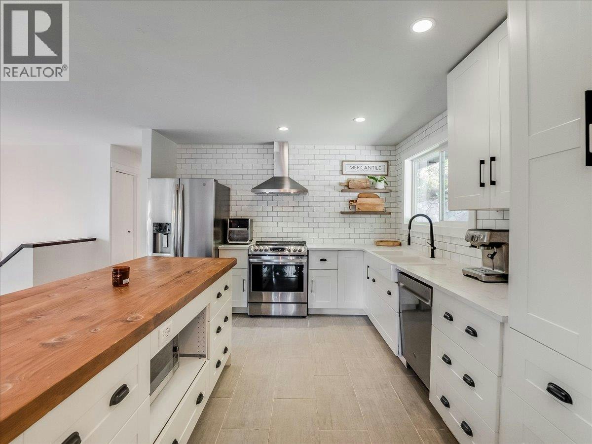 1765 Ridgewood Road, Nelson, BC, V1L 6J9 - 23