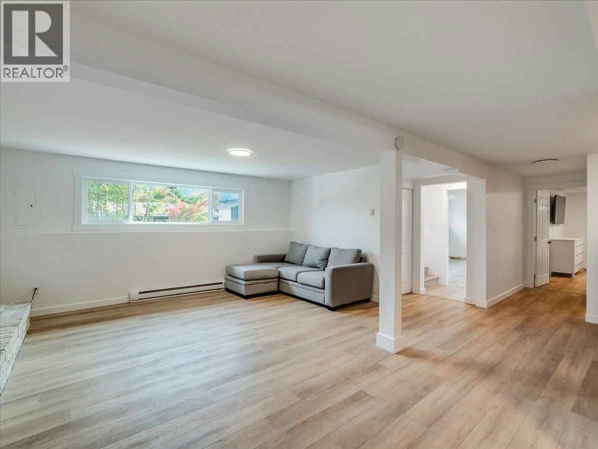 1765 Ridgewood Road, Nelson, BC, V1L 6J9 - 54