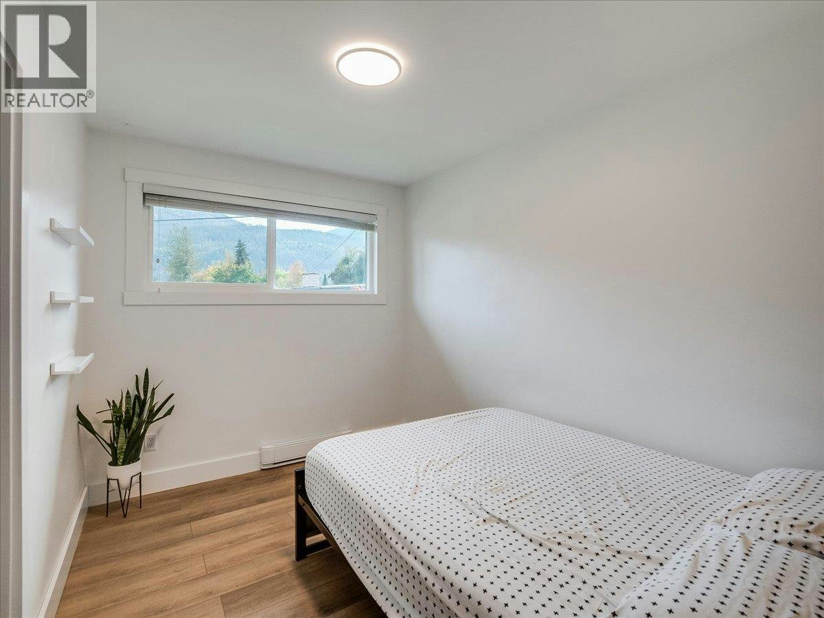 1765 Ridgewood Road, Nelson, BC, V1L 6J9 - 33