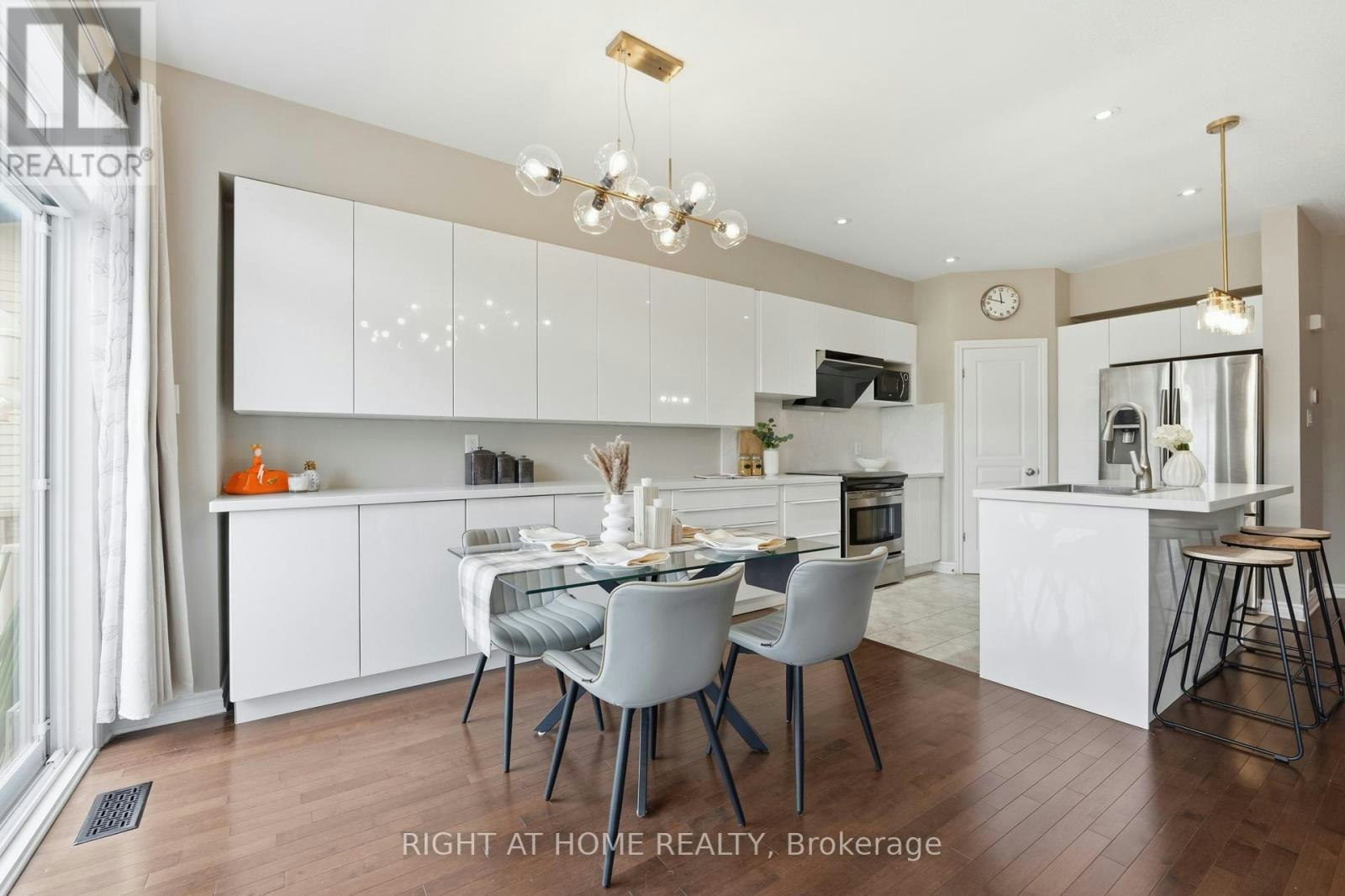 599 Remnor Avenue, Ottawa, ON, K2T 0A6 - 9