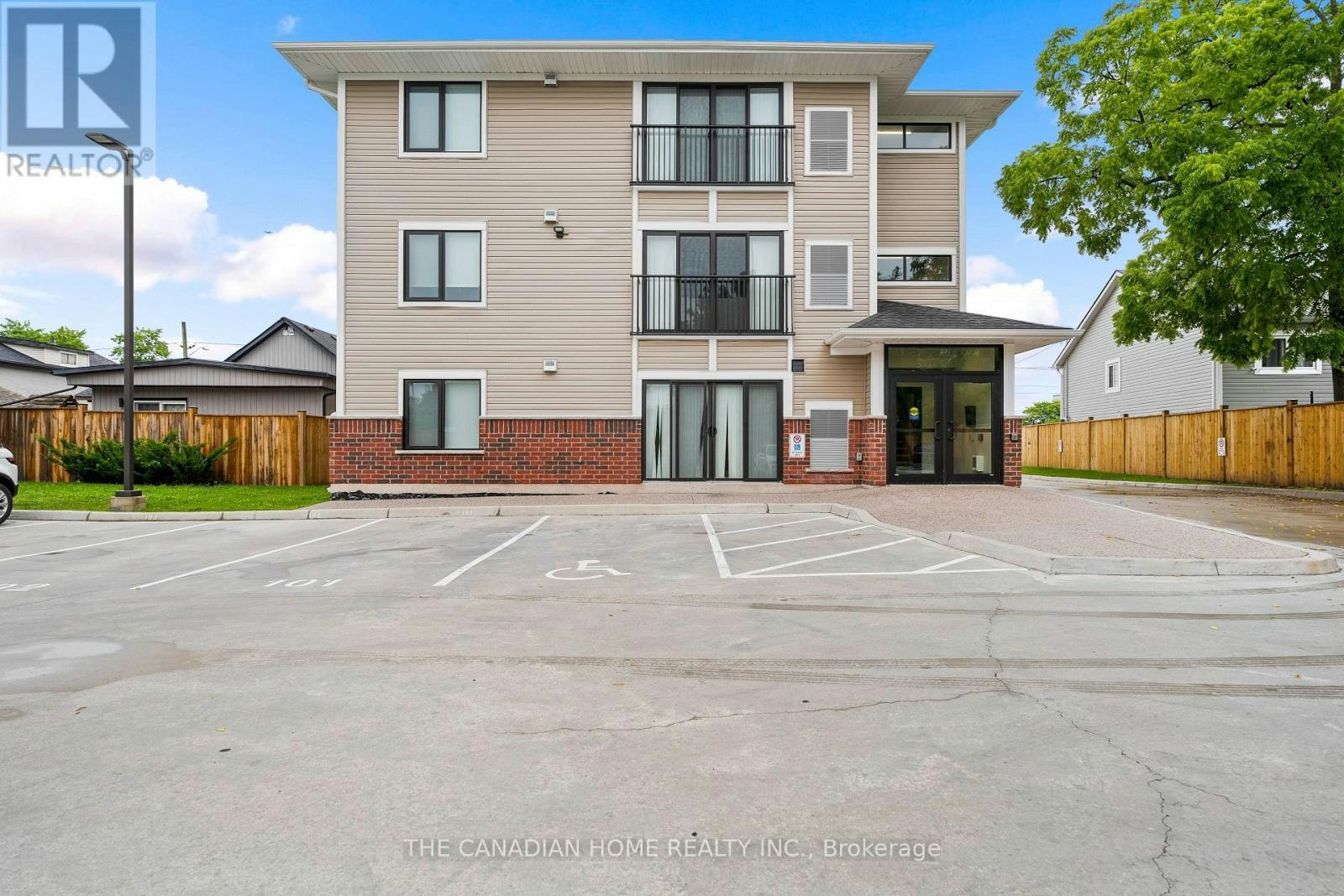 103-63 Vine Street S, St. Catharines, ON, L2R 3X9 - 3