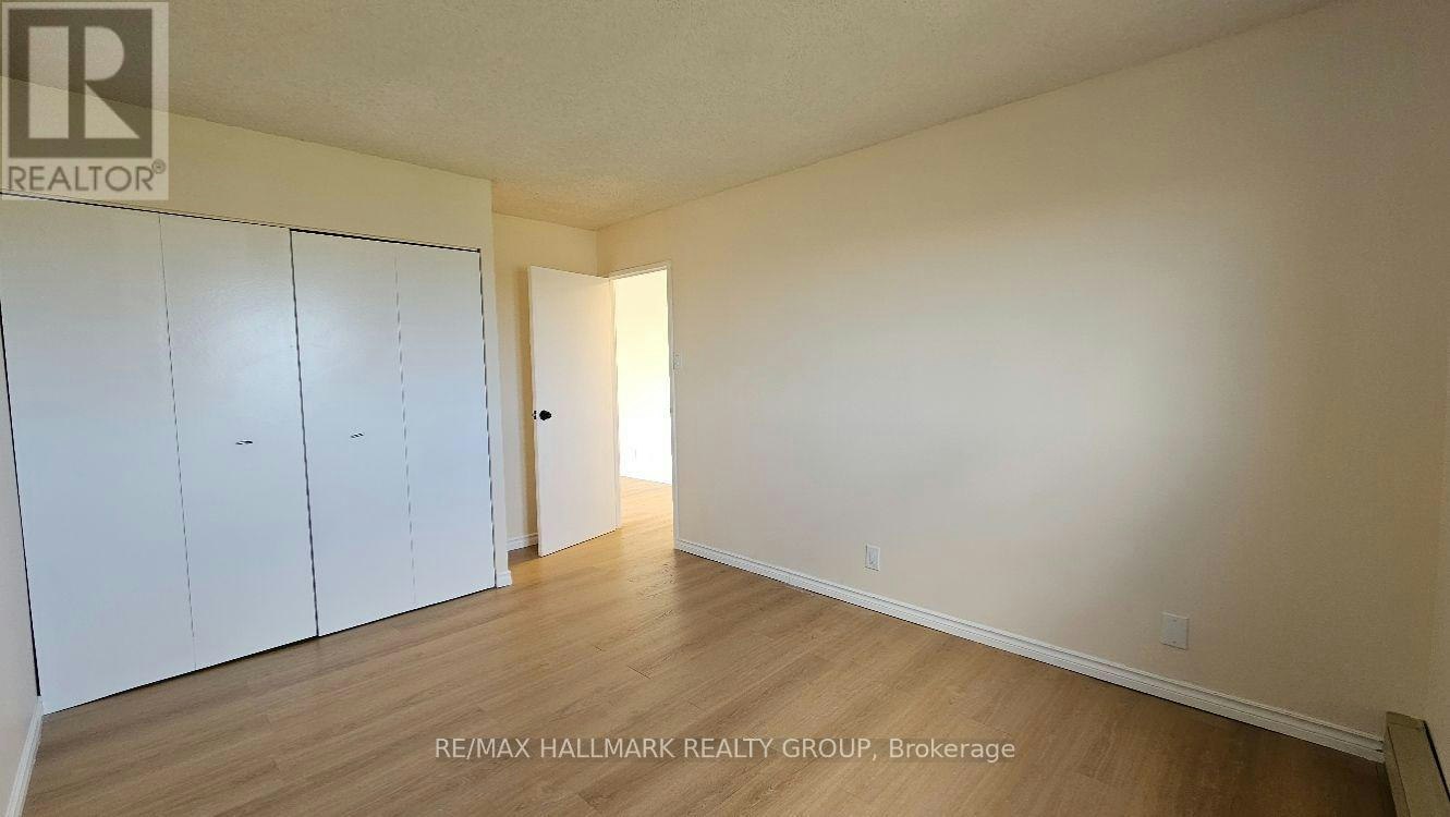 804 158a Mcarthur Avenue, Ottawa, ON, K1L 7E7 - 11