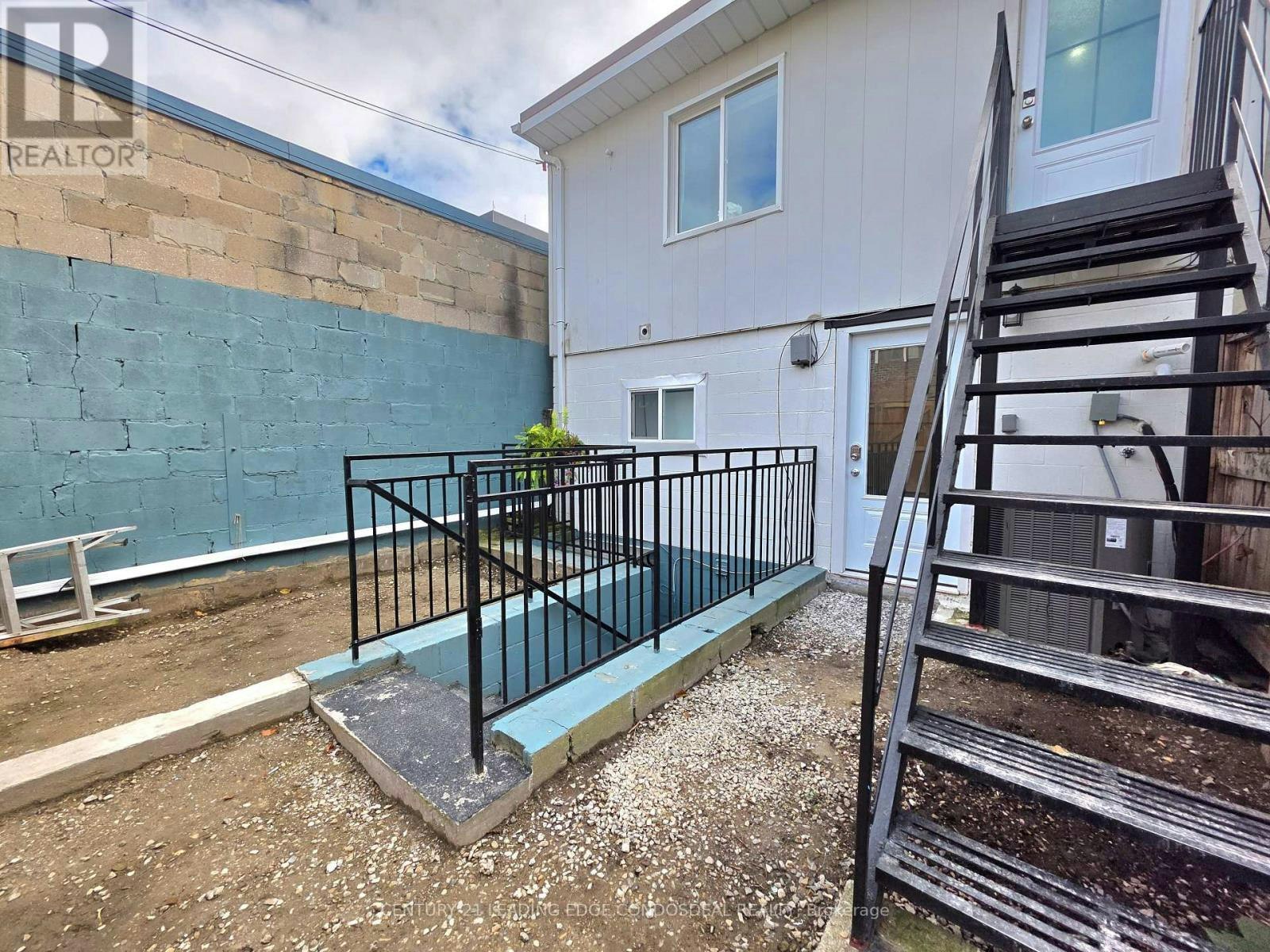 2B-658 Dundas Street W, Toronto, ON, M5T 1H9 - 13